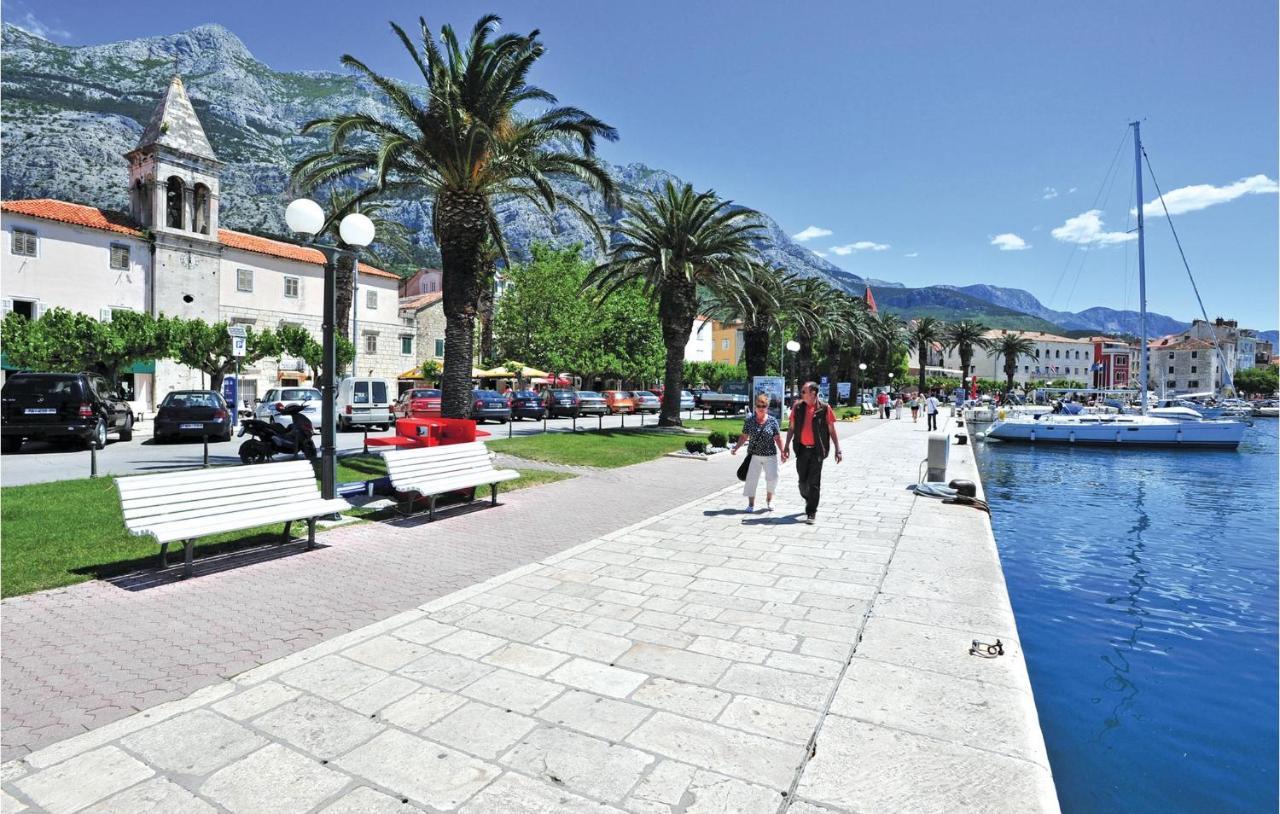 Lovely Apartment In Makarska With Wifi Exterior photo